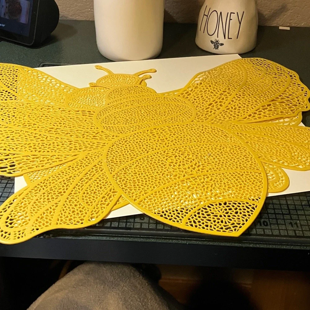 Bee decor . I used only for decor. Rae Dunn mug. Rae Dun honey pot. Other items - Picture 12 of 13